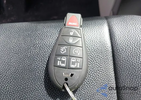 2018 Dodge Grand Caravan Sxt из США, поврежденный, VIN 2C4RDGCG3JR283109